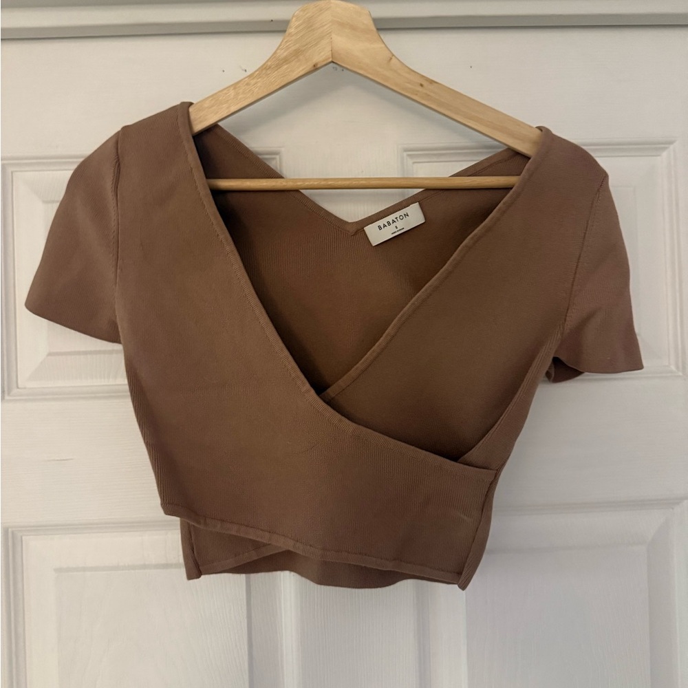 Babaton Sculpt Knit Crossover Crop Top